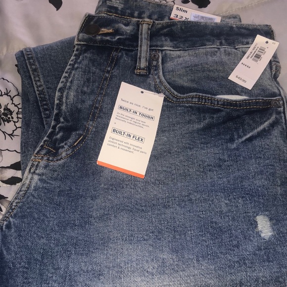 Old Navy Other - Old navy distressed skinny jeans 32x32